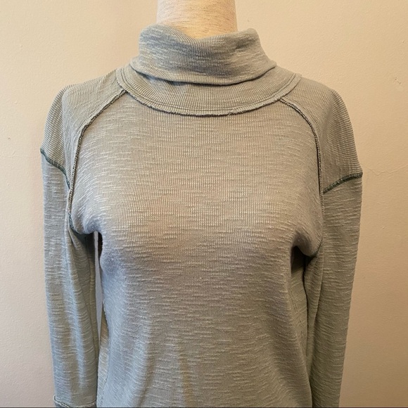 We The People Sweater Size XS - Picture 3 of 11